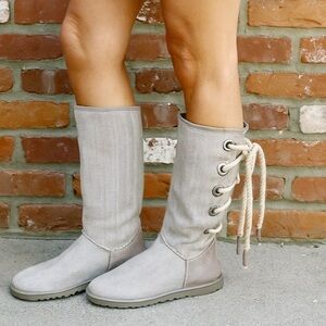UGG Boots Heirloom Lace Up Boots size 7